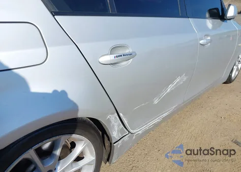 2007 BMW 550I z USA, uszkodzony, nr VIN WBANB535X7CP03762